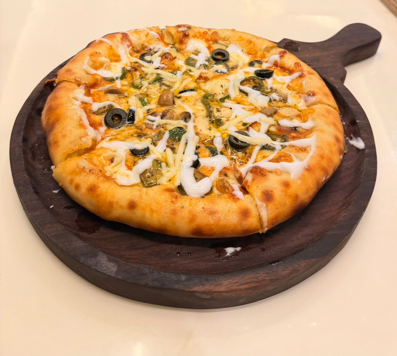 Bloomora Special Pizza